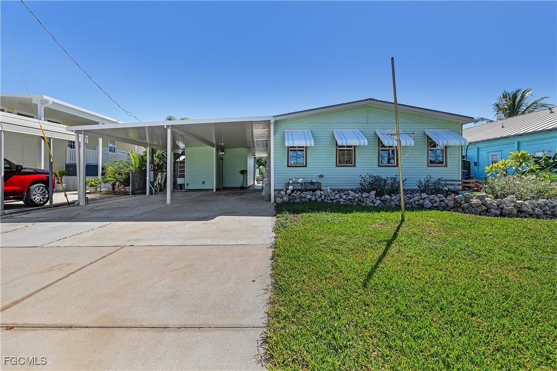 2592 York Road St. James City, FL 33956 - Photo 2 of 29