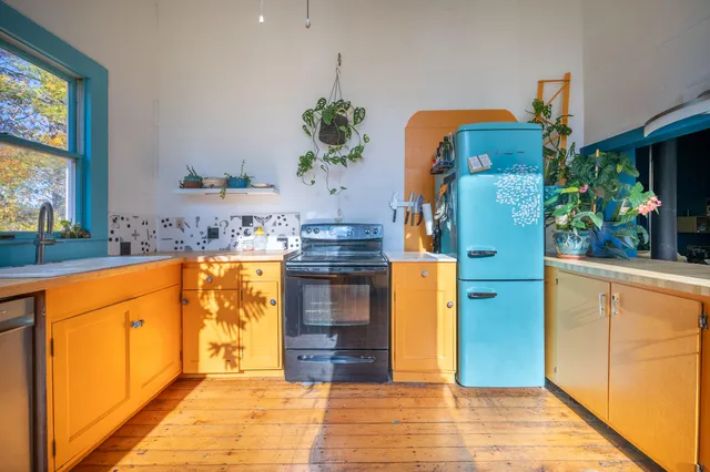 $210,000 | 3056 Indian Valley Road Northwest, Willis, VA 24380