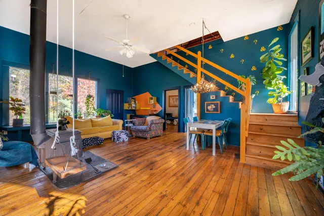 $210,000 | 3056 Indian Valley Road Northwest, Willis, VA 24380