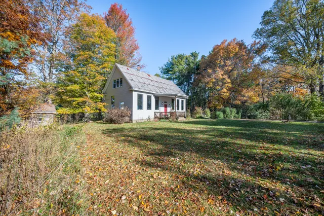 $210,000 | 3056 Indian Valley Road Northwest, Willis, VA 24380