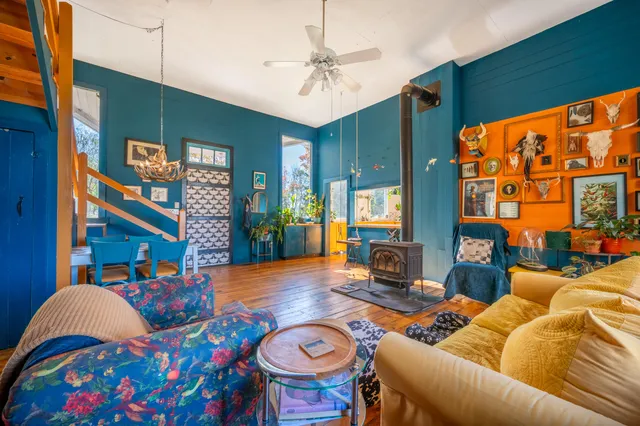 $210,000 | 3056 Indian Valley Road Northwest, Willis, VA 24380