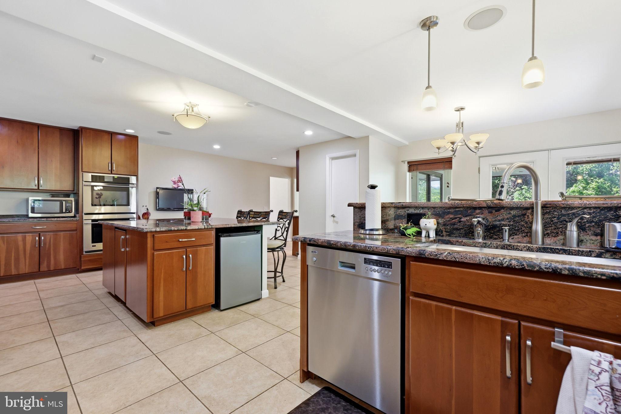 8578 Brickyard Road Potomac, MD 20854 - Photo 21 of 83