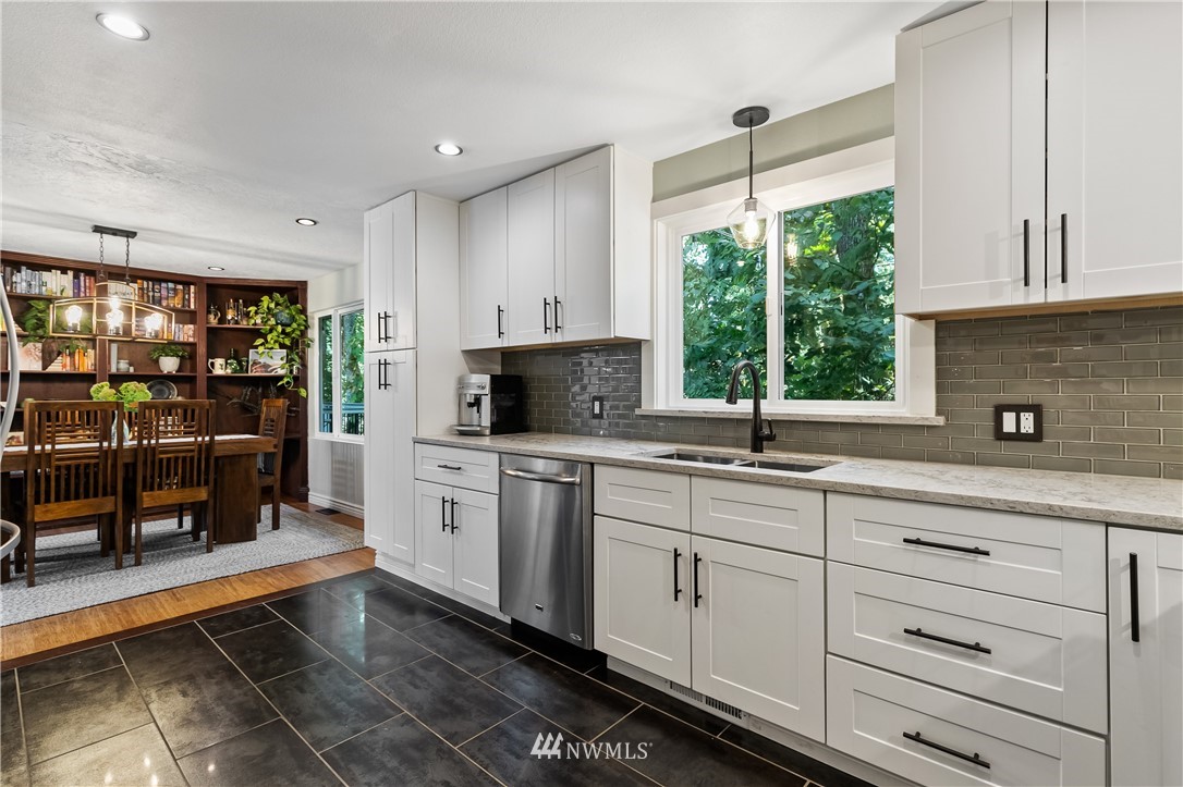 1326 Roland Street Bellingham, WA 98229 - Photo 12 of 40 Gallery Image 12