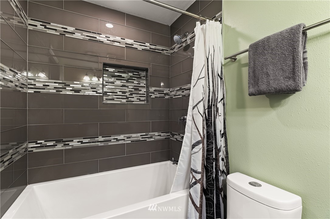 1326 Roland Street Bellingham, WA 98229 - Photo 27 of 40 Gallery Image 27