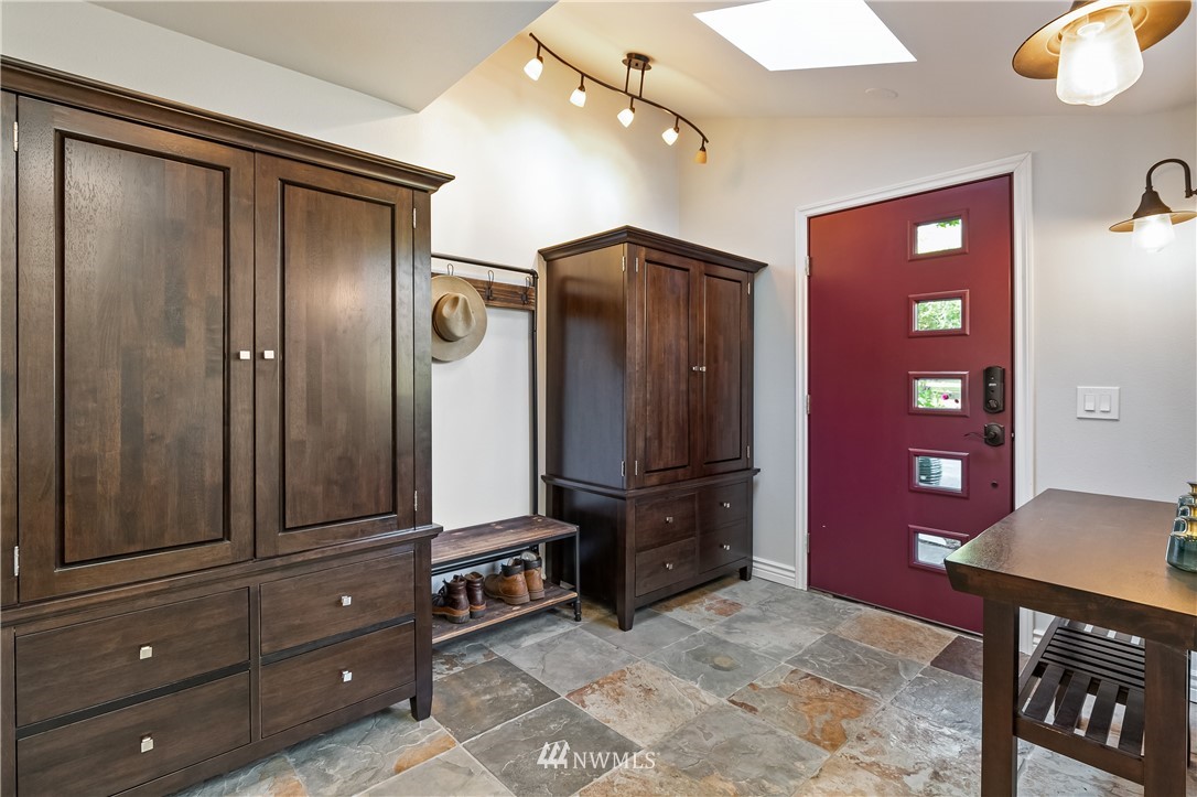 1326 Roland Street Bellingham, WA 98229 - Photo 4 of 40 Gallery Image 4