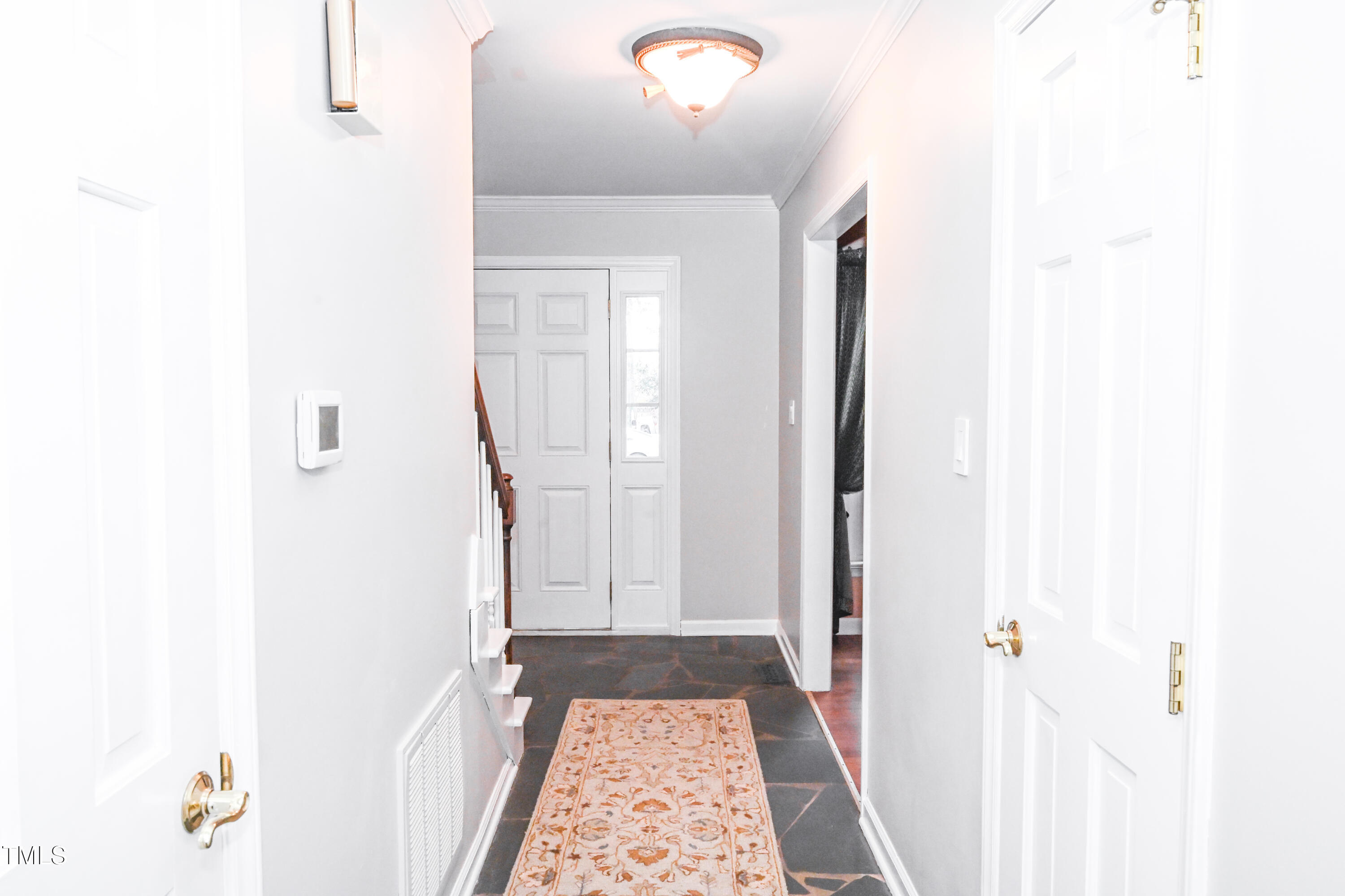 5012 Knaresborough Road Raleigh, NC 27612 - Photo 4 of 35 Entry foyer