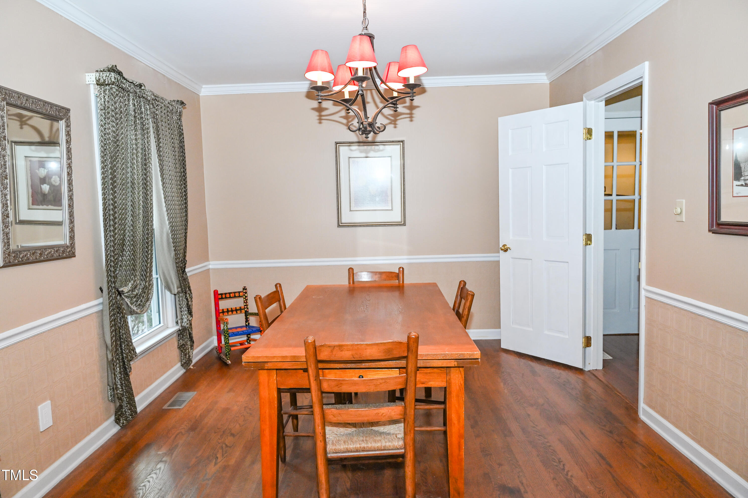 5012 Knaresborough Road Raleigh, NC 27612 - Photo 6 of 35 Dining