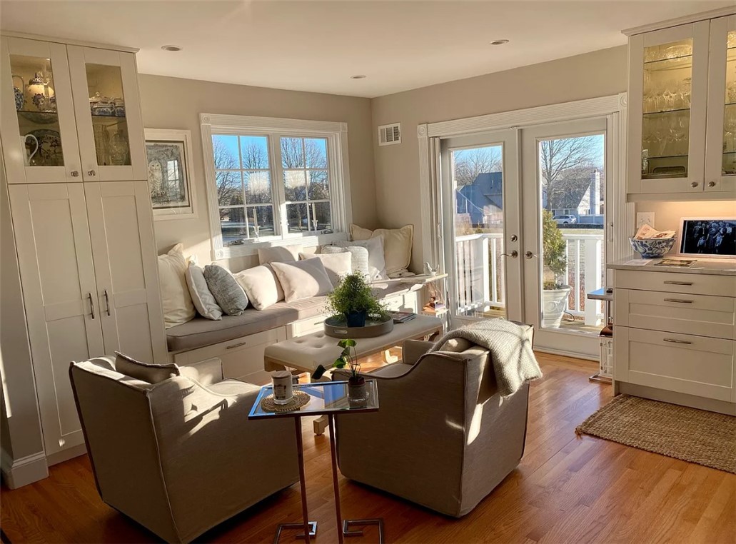 307 Corey Lane Middletown, RI 02842 - Photo 13 of 28