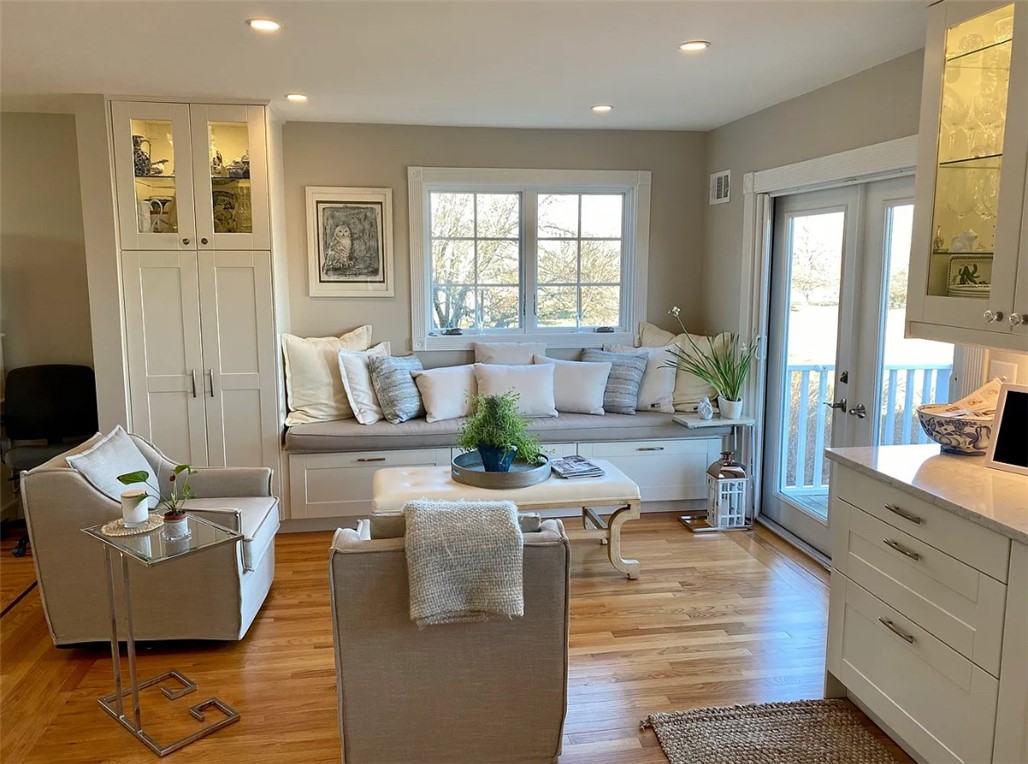 307 Corey Lane Middletown, RI 02842 - Photo 22 of 28