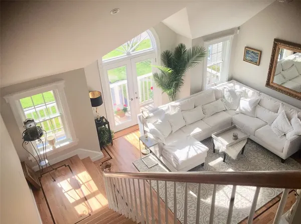 $4,250 | 307 Corey Lane, Middletown, RI 02842