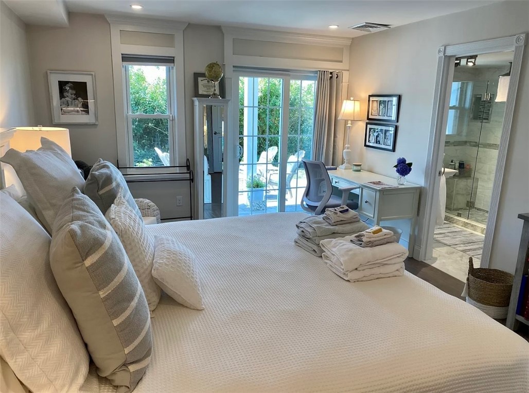 307 Corey Lane Middletown, RI 02842 - Photo 4 of 28