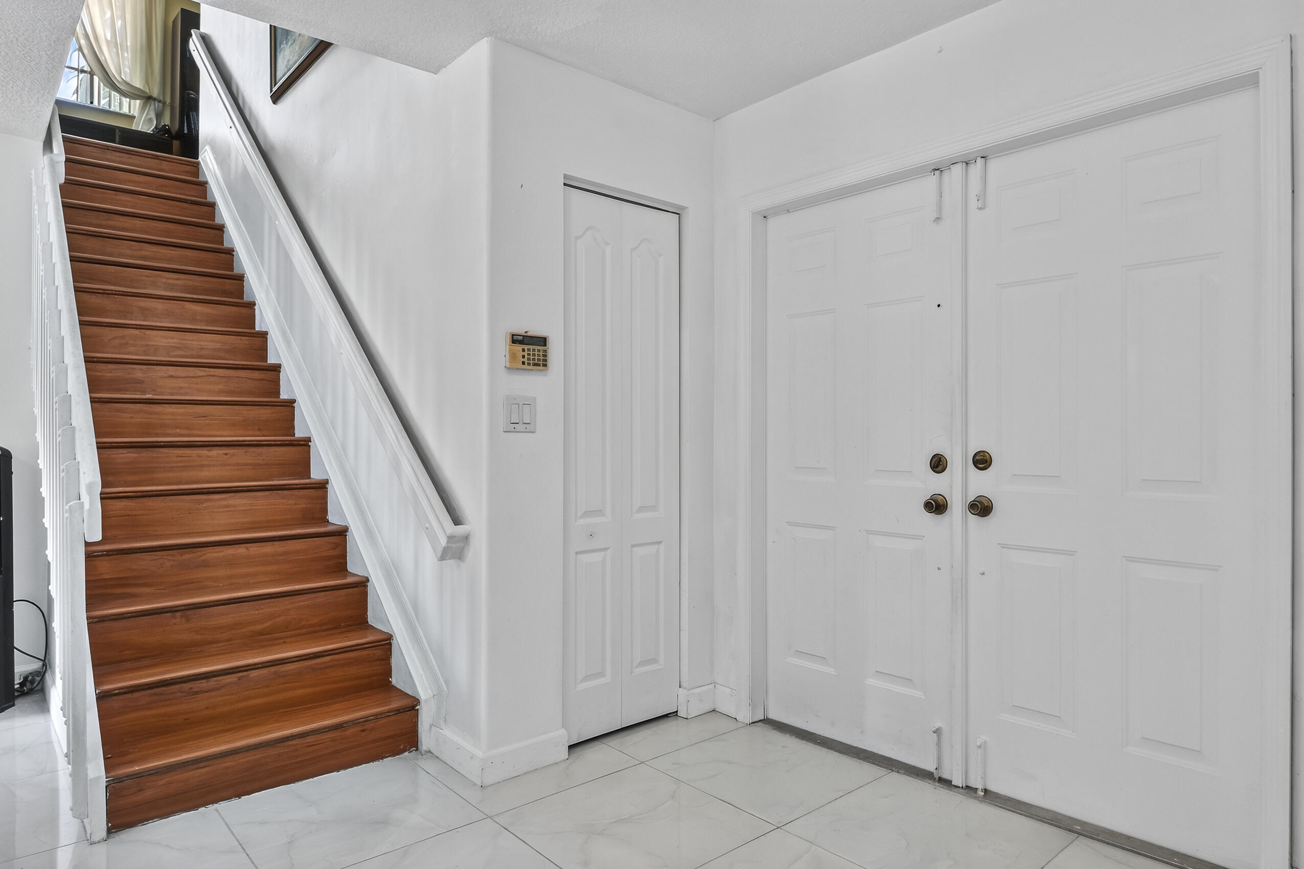 10334 Southwest 164th Place Miami, FL 33196 - Photo 17 of 41 R_F039 (3)