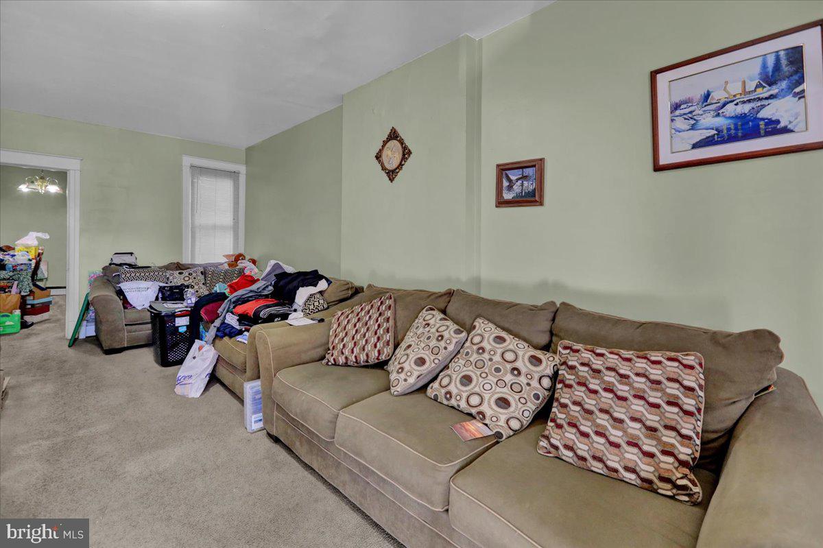 1049 Union Street Reading, PA 19604 - Photo 3 of 12 Gallery Image 3