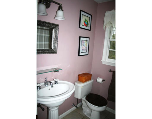 473 Bird Road Mansfield, MA 02048 - Photo 19 of 21 Gallery Image 19