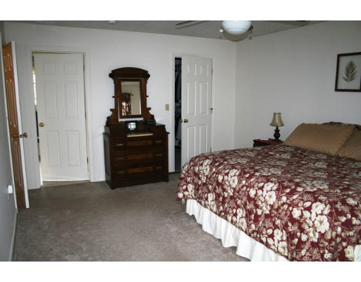473 Bird Road Mansfield, MA 02048 - Photo 20 of 21 Gallery Image 20