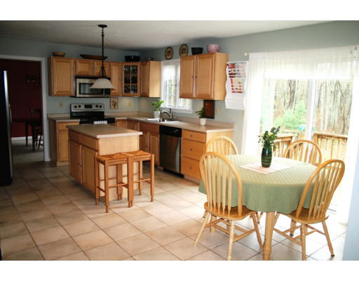 473 Bird Road Mansfield, MA 02048 - Photo 3 of 21 Gallery Image 3