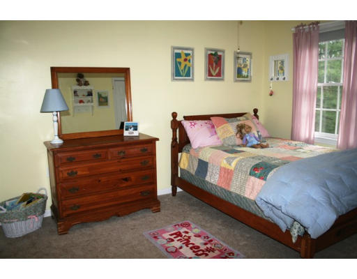 473 Bird Road Mansfield, MA 02048 - Photo 9 of 21 Gallery Image 9