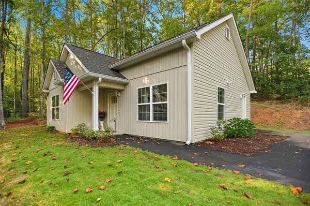 a front view of house with yard