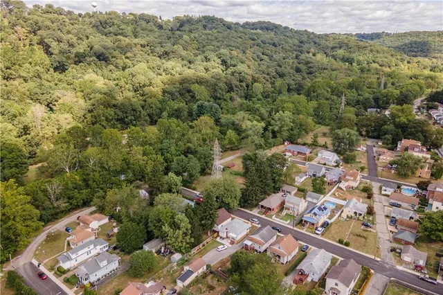 $150,000 | 133 Eckert Street, Ambridge, PA 15003