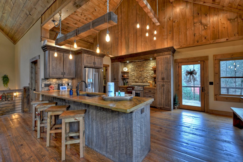 2691 Highway 2 Blue Ridge, GA 30513 - Photo 10 of 65 Gallery Image 10
