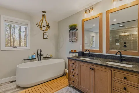 $1,299,999 | 16 Isaac Lucas Circle, Dover, NH 03820
