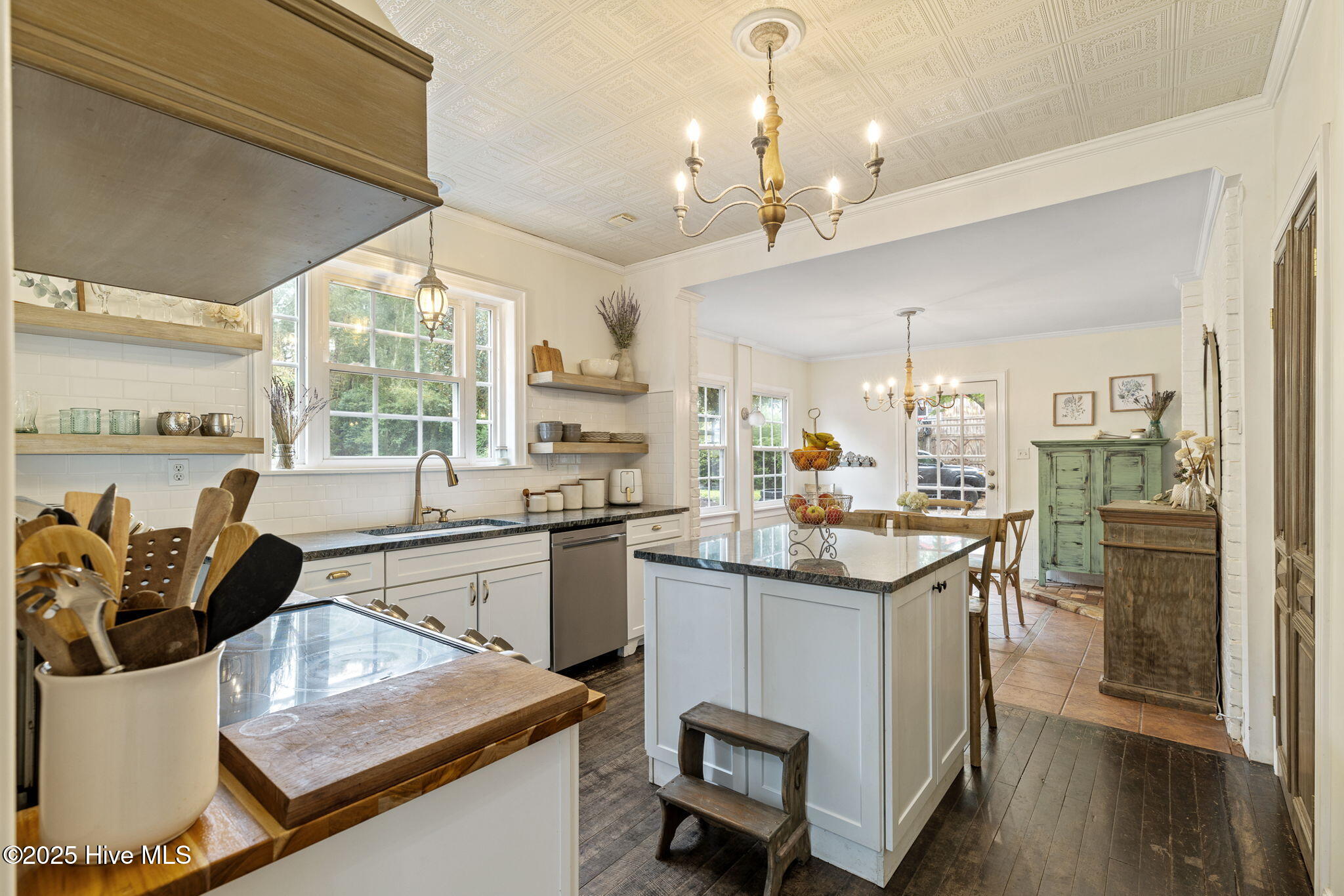2110 Castle Hayne Road Wilmington, NC 28401 - Photo 25 of 66 26-web-or-mls-GI - 2110 Castle Hayne Rd
