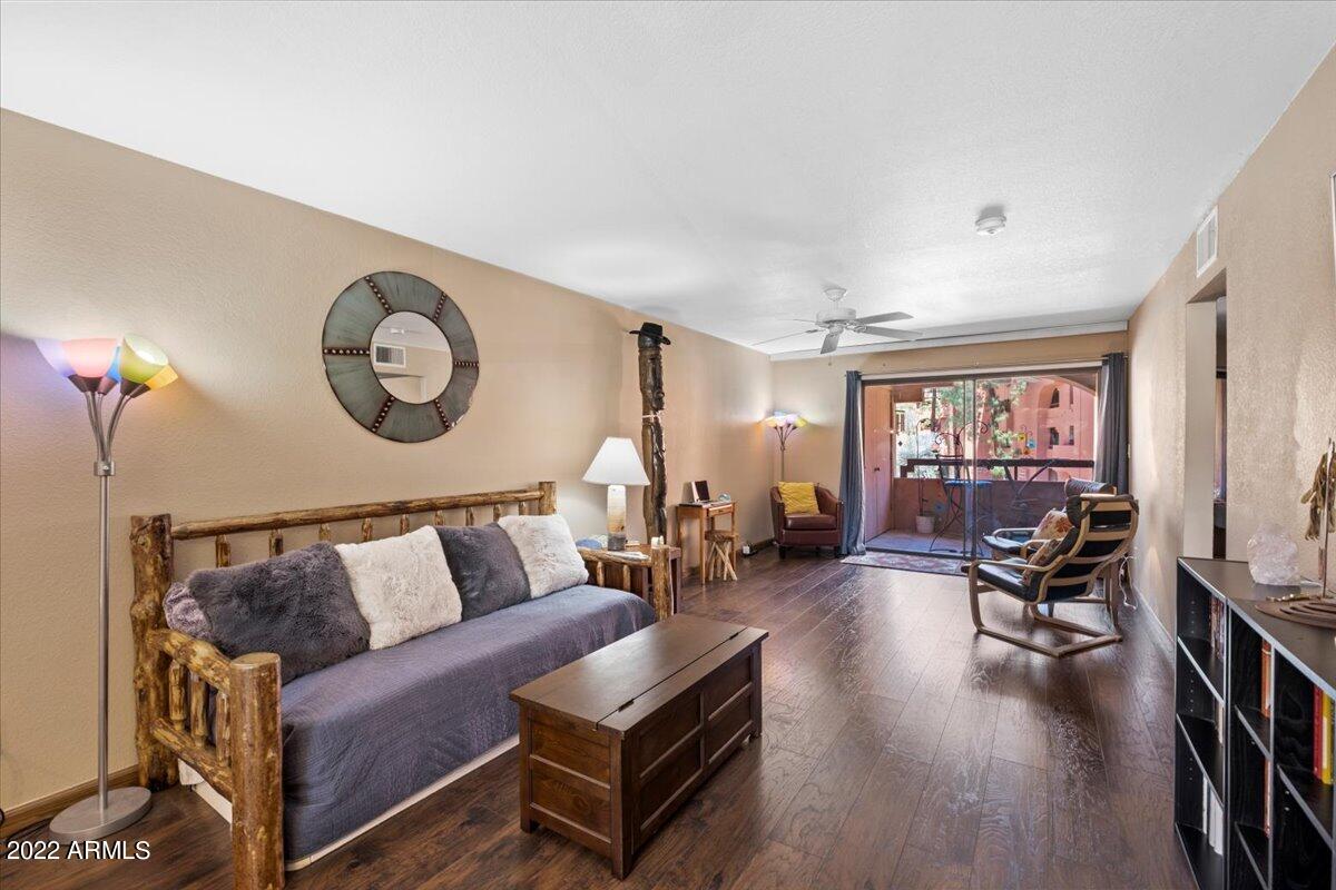 05-Living Room