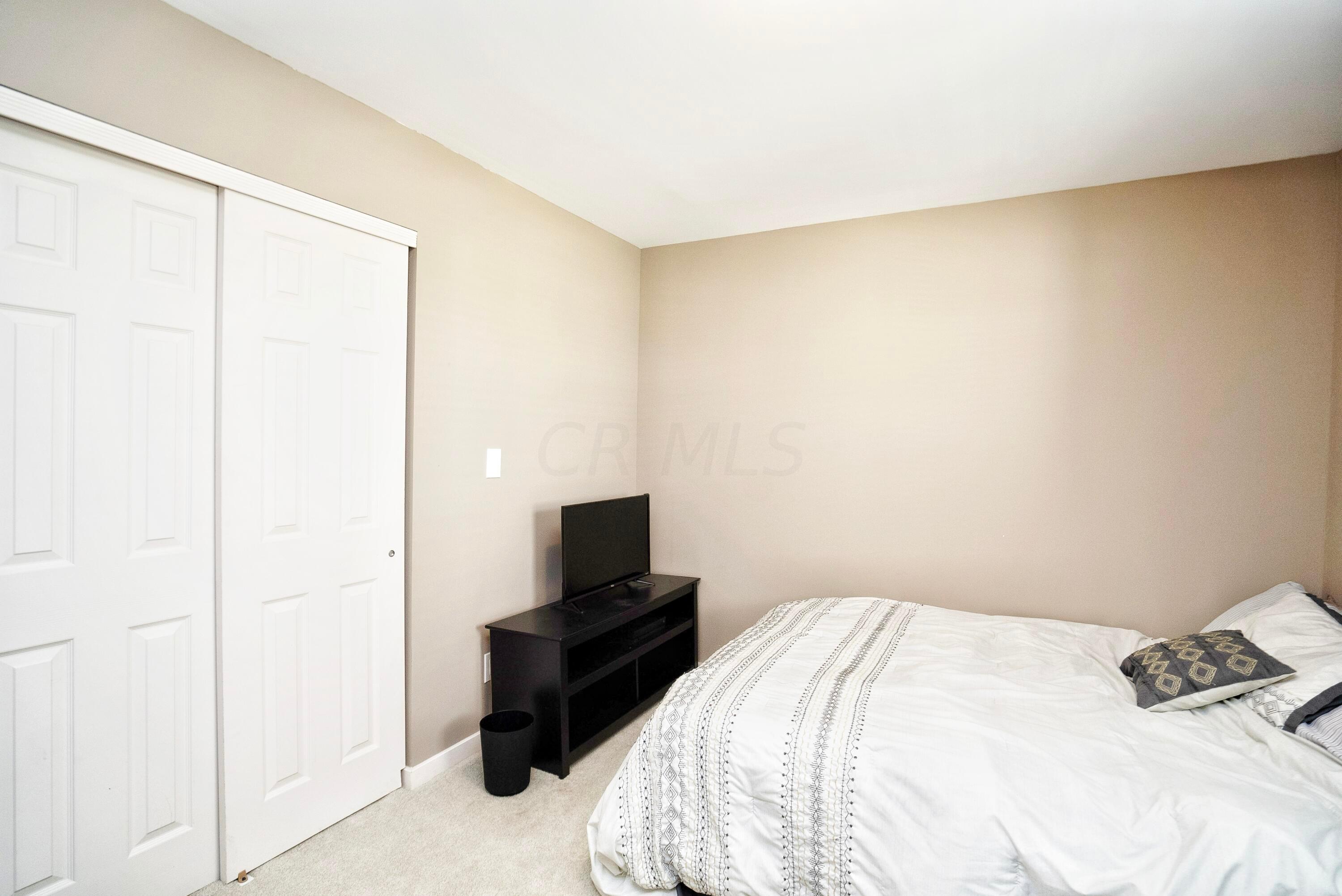 281 East Alcott Road Columbus, OH 43207 - Photo 18 of 23 Gallery Image 18