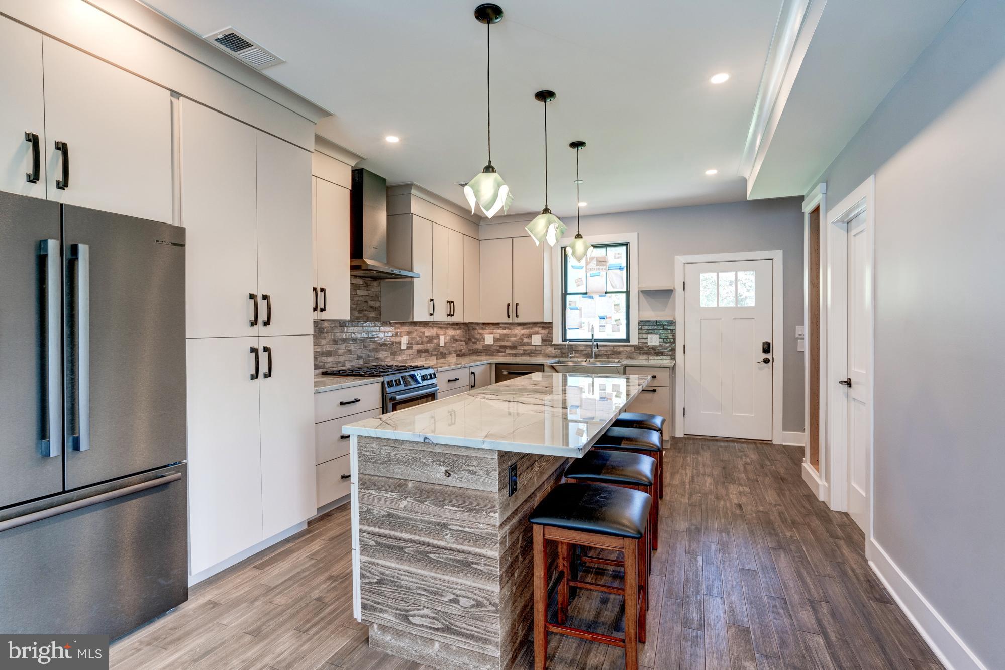 1831 Cremen Road Pasadena, MD 21122 - Photo 9 of 49 Gallery Image 9