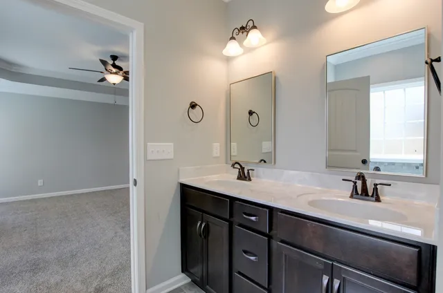 $2,395 | 1569 Kestrel Drive, Clarksville, TN 37040