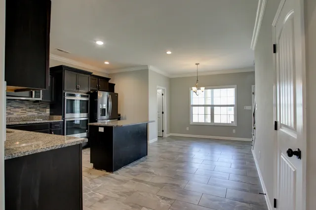 $2,395 | 1569 Kestrel Drive, Clarksville, TN 37040