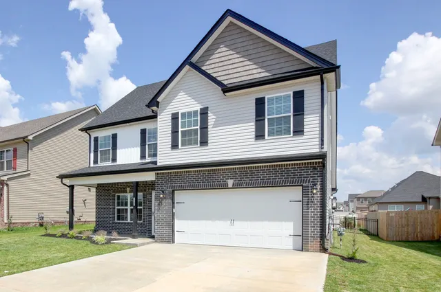 $2,395 | 1569 Kestrel Drive, Clarksville, TN 37040