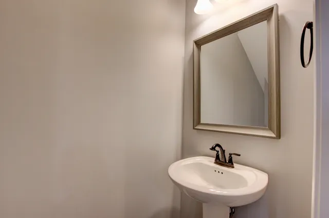 $2,395 | 1569 Kestrel Drive, Clarksville, TN 37040