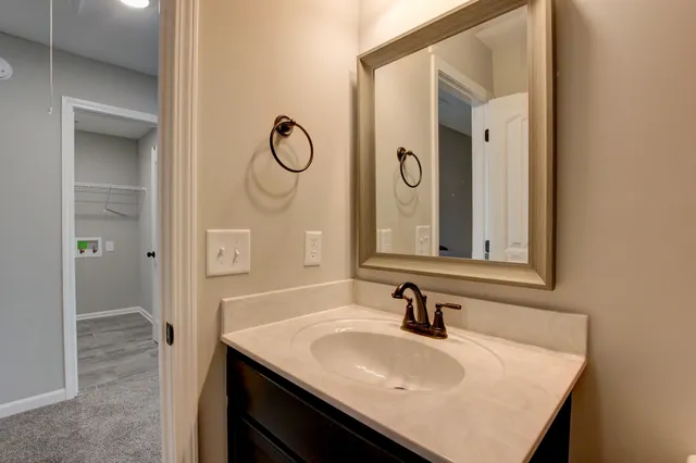 $2,395 | 1569 Kestrel Drive, Clarksville, TN 37040