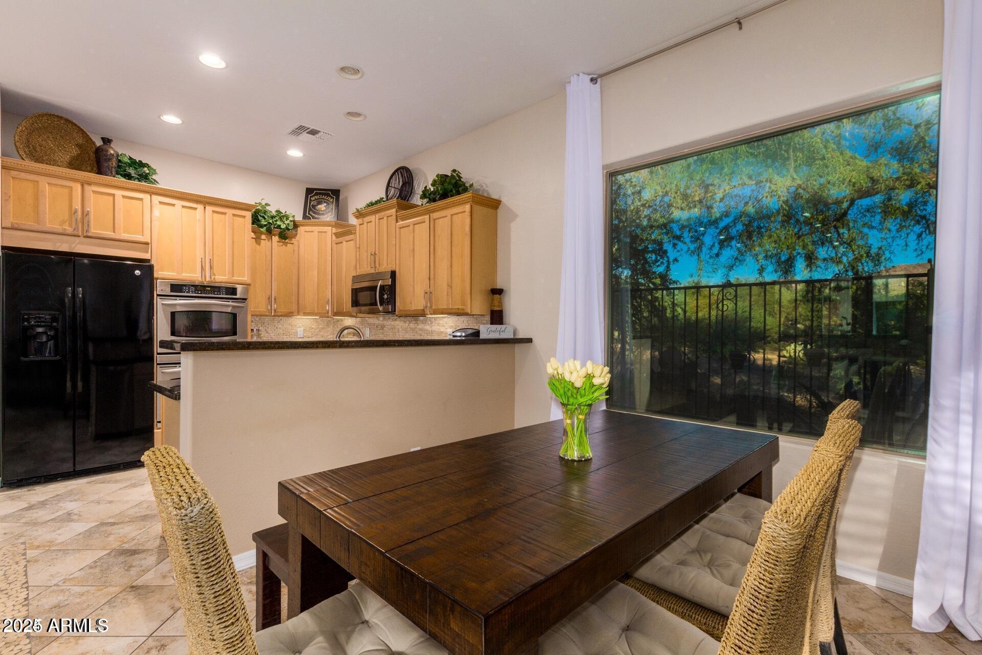 3103 West Sentinel Rock Road Phoenix, AZ 85086 - Photo 10 of 25