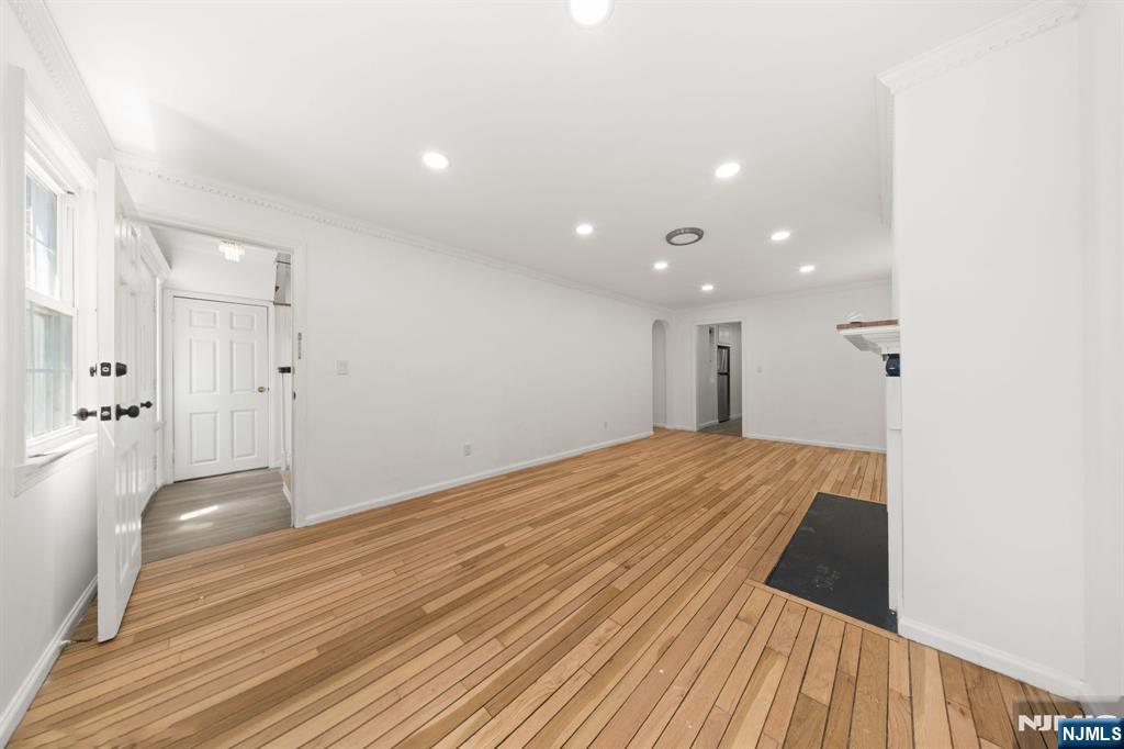 493 Beverly Road, Unit 1 Teaneck, NJ 07666 - Photo 4 of 14
