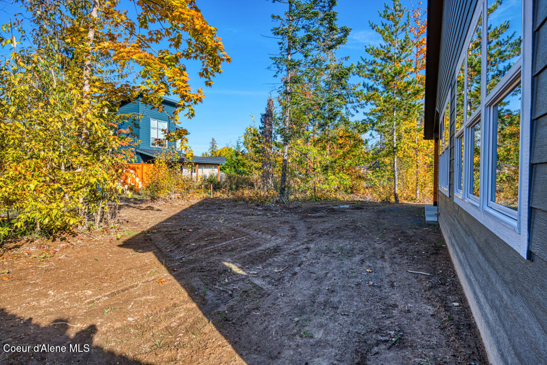 296 Jasper Loop Ponderay, ID 83852 - Photo 24 of 33 .