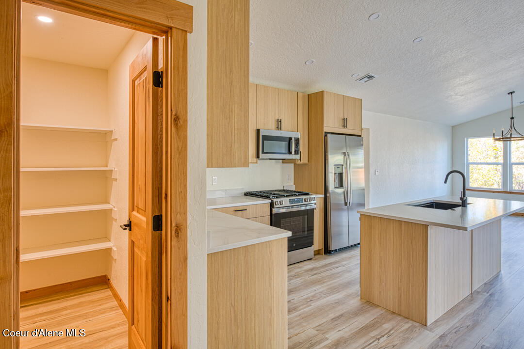 296 Jasper Loop Ponderay, ID 83852 - Photo 4 of 33 Walk In Pantry