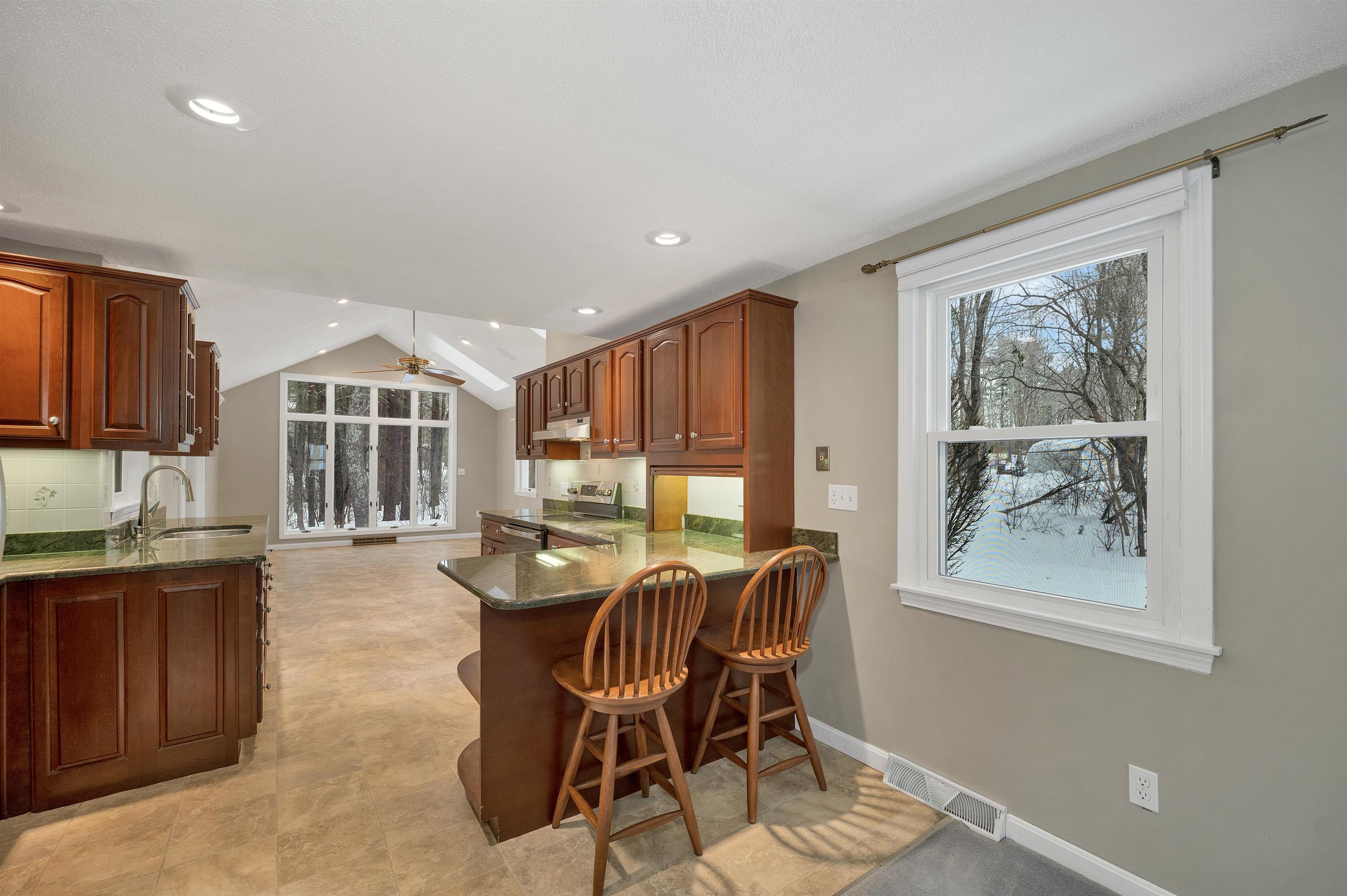 14 Doe Run Lane Stratham, NH 03885 - Photo 12 of 52 Gallery Image 12