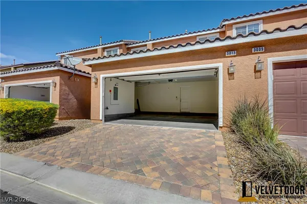 $2,050 | 3013 Camino Sereno Avenue, Henderson, NV 89044