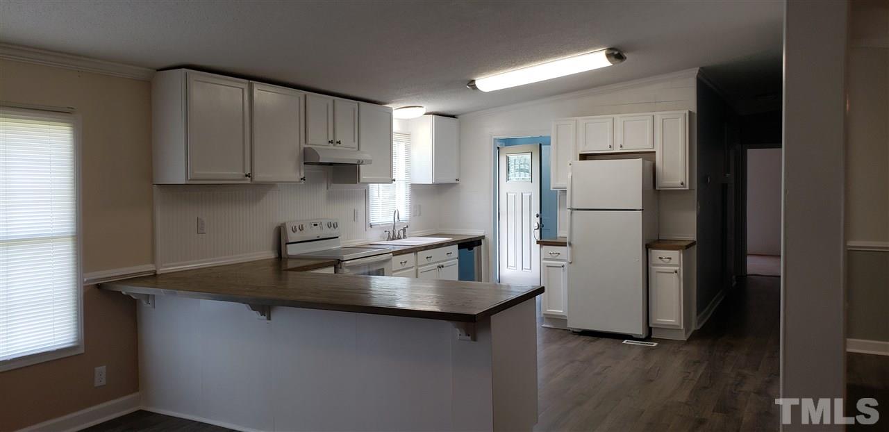 414 Miller Road Benson, NC 27504 - Photo 4 of 18 Gallery Image 4