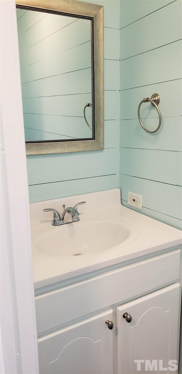 414 Miller Road Benson, NC 27504 - Photo 8 of 18 Gallery Image 8