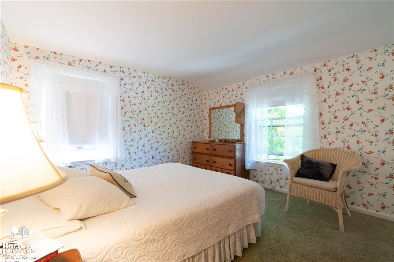 88 Handy Road Grosse Pointe Farms, MI 48236 - Photo 14 of 23