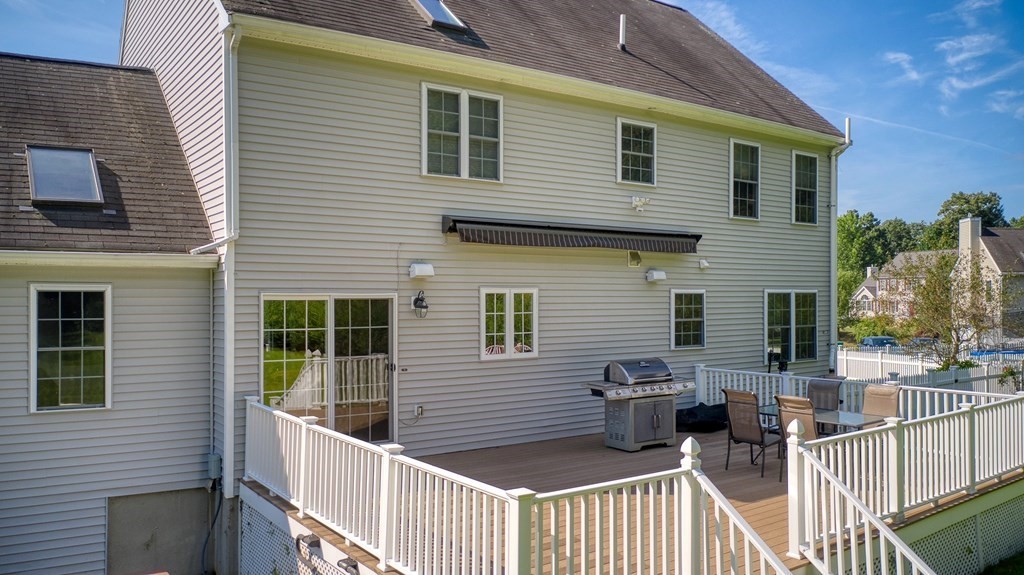 8 Falls Brook Road Hudson, MA 01749 - Photo 7 of 40 Gallery Image 7