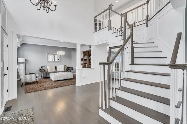 a view of entryway and hall