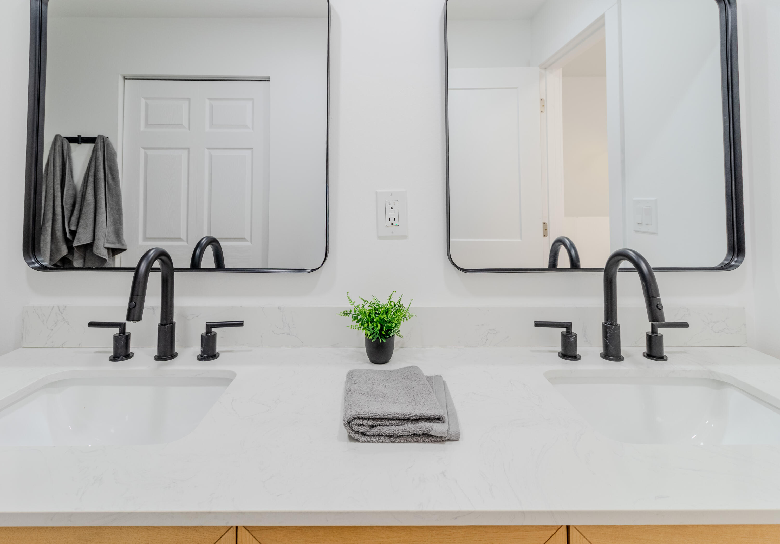 5544 East 10th Avenue Gary, IN 46403 - Photo 44 of 65 3000x2094