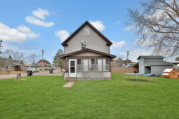 $249,900 | 675 4th Street Southeast, Pine City, MN 55063