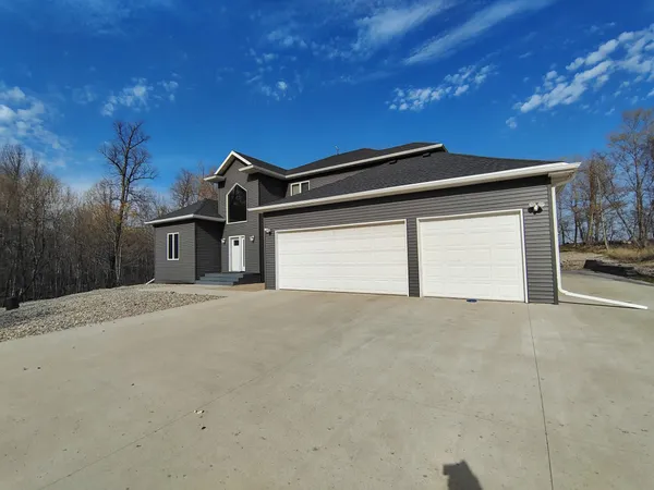 $700,000 | 11999 Lake Maude Drive, Detroit Lakes, MN 56501