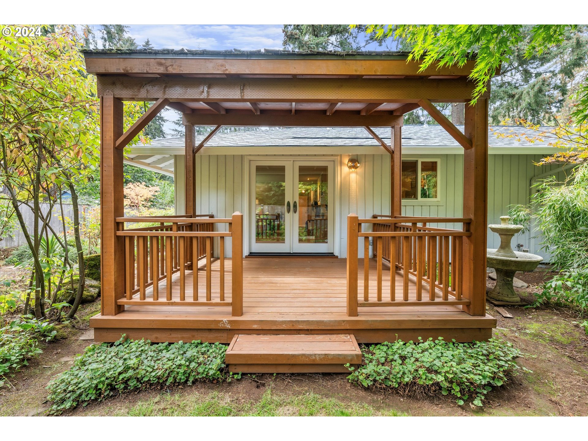 6238 Southwest McEwan Road Lake Oswego, OR 97035 - Photo 23 of 38 Gallery Image 23