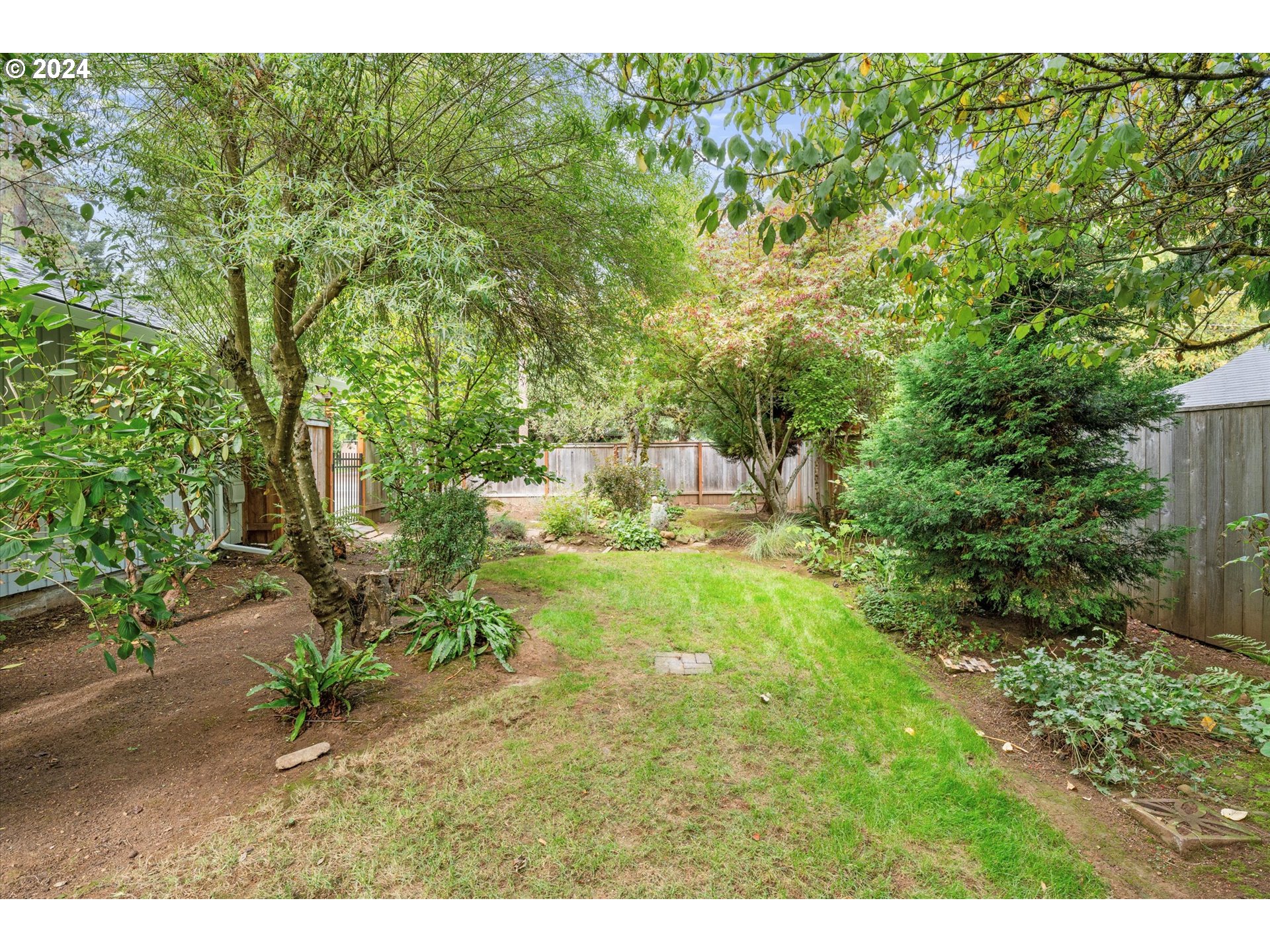 6238 Southwest McEwan Road Lake Oswego, OR 97035 - Photo 25 of 38 Gallery Image 25